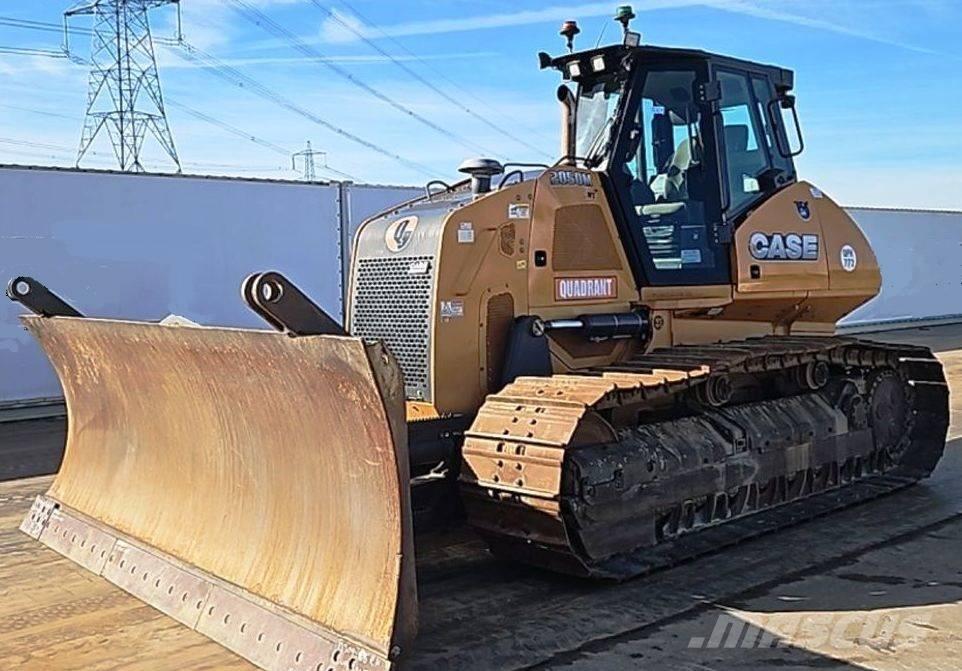 CASE 2050 M بلدوزرات مجنزرة