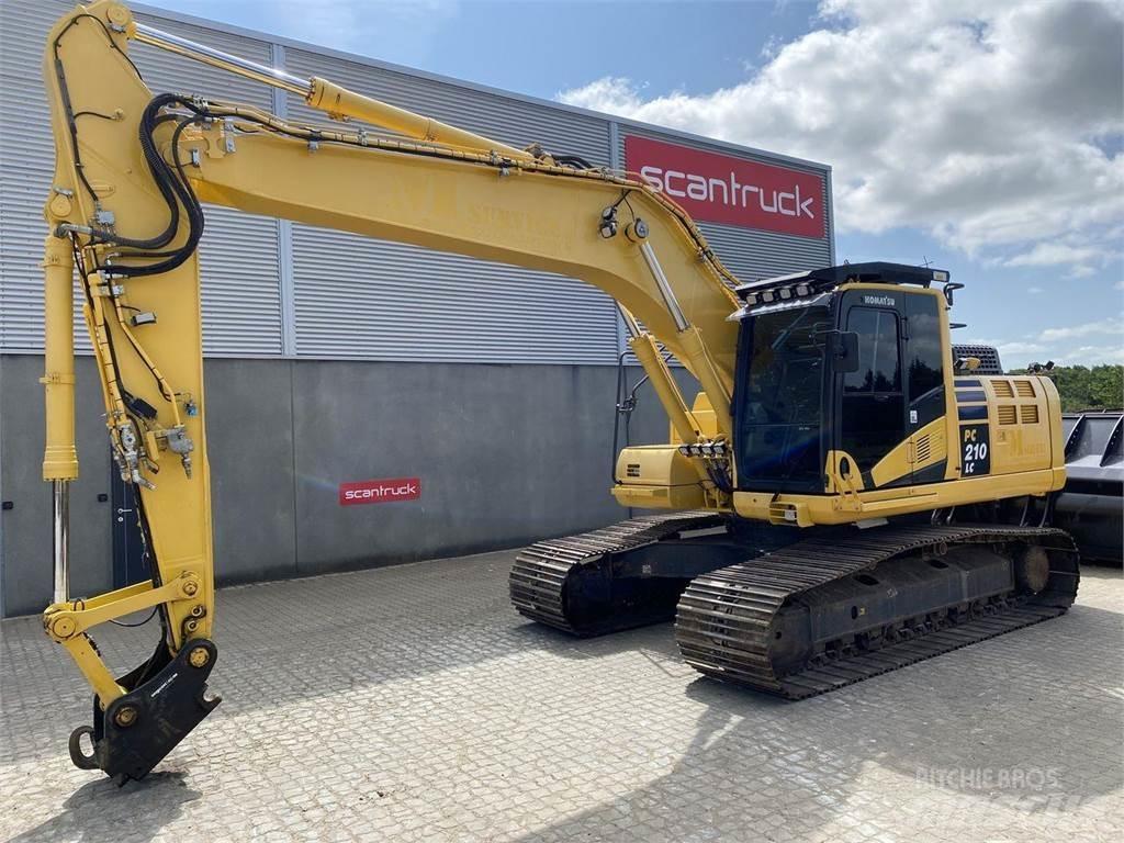 Komatsu PC210LC-11 حفارات زحافة