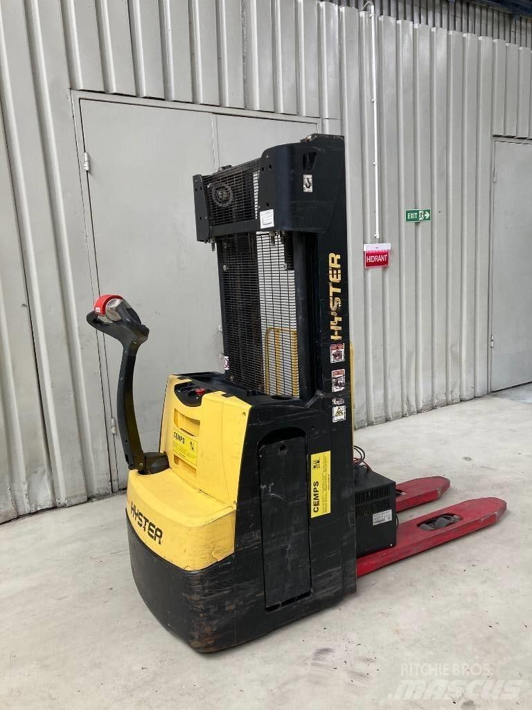 Hyster S 1.2 معدات التكديس الجوالة