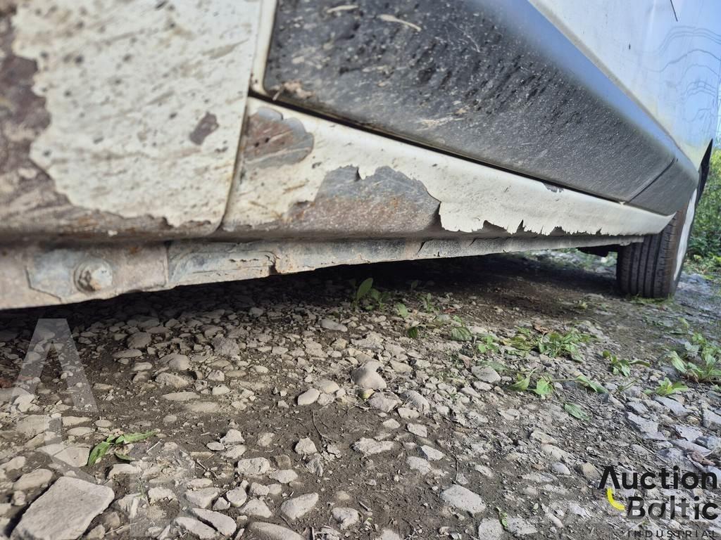 Dacia Dokker شاحنة مقفلة