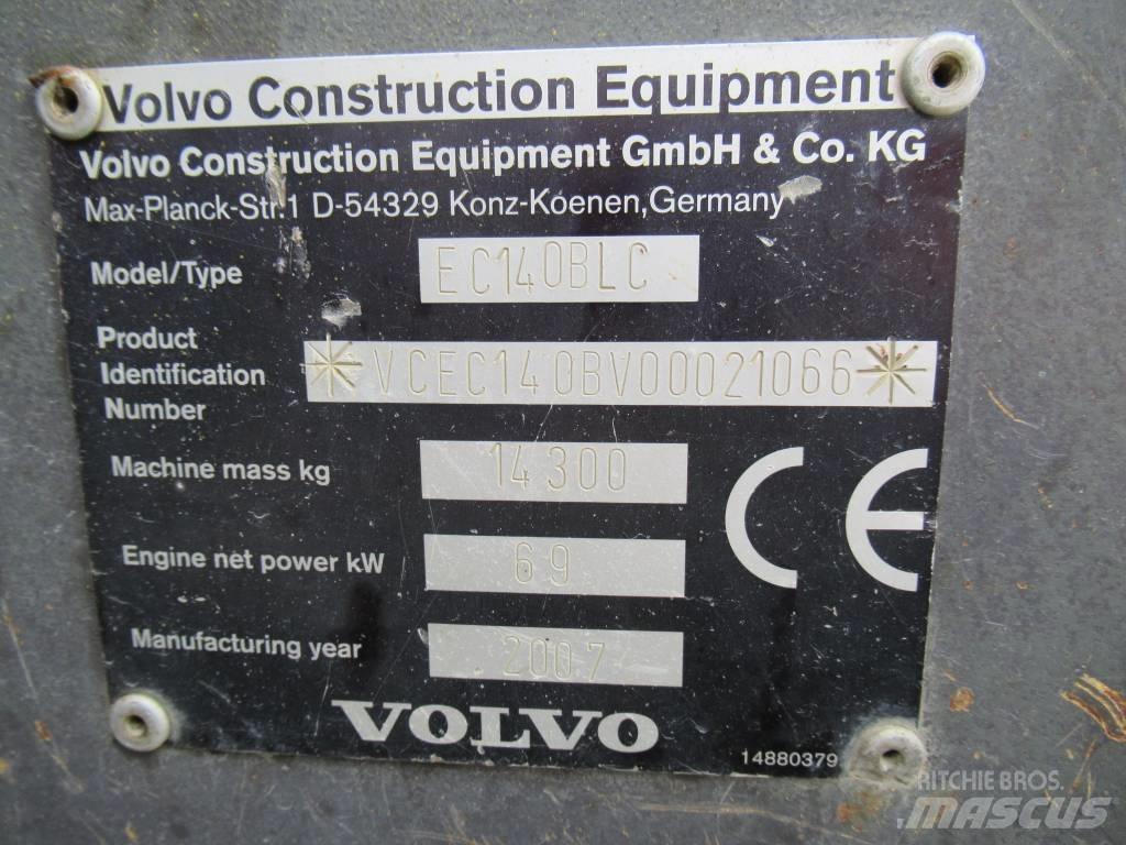 Volvo EC 140 B LC حفارات زحافة