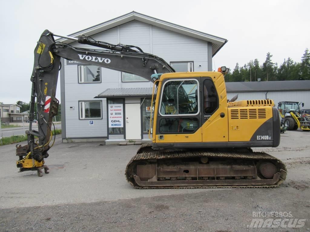 Volvo EC 140 B LC حفارات زحافة