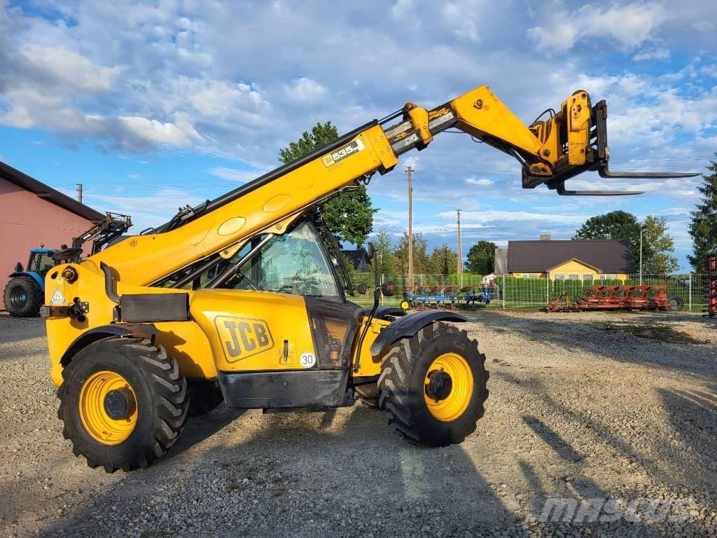 JCB 535-95 مناولات متداخلة