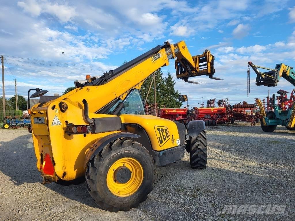 JCB 535-95 مناولات متداخلة
