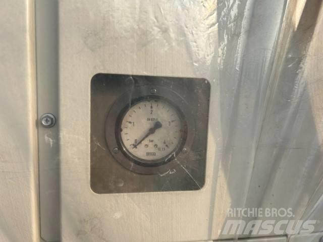  Daikin R 407 C ماكينات أخرى لتجهيز الأراضي
