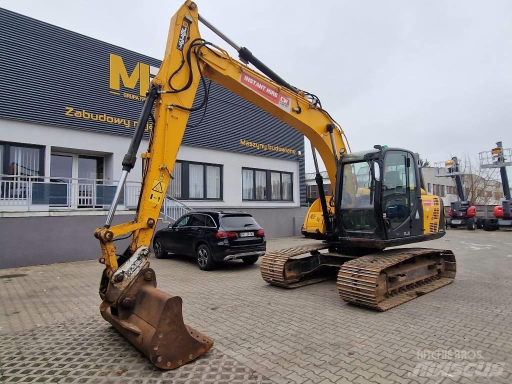 JCB JS 131 LC حفارات زحافة