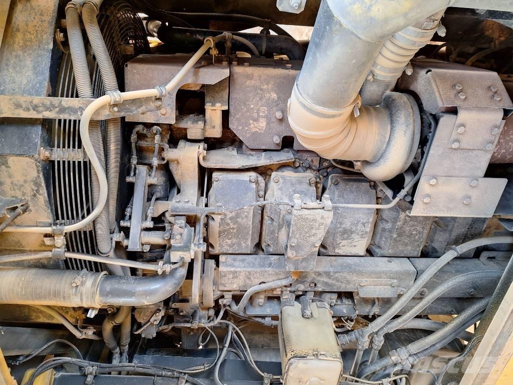 Komatsu HD605-7EO شاحنات المخلفات الصلبة