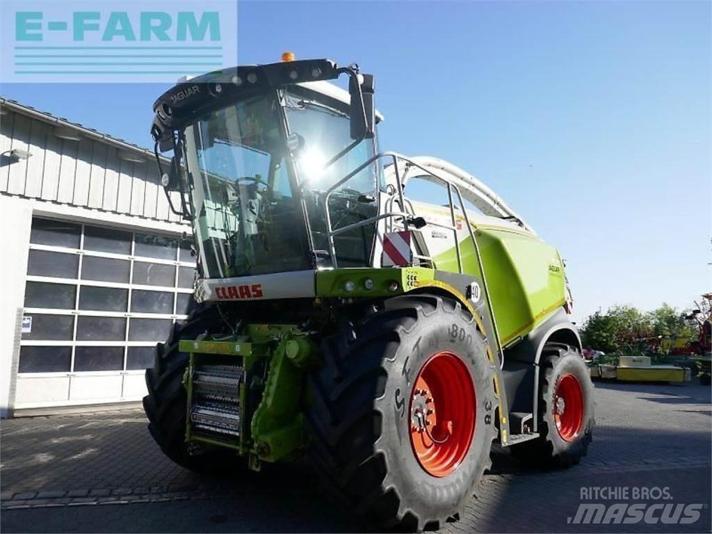 CLAAS jaguar 970 علافات ذاتية الدفع