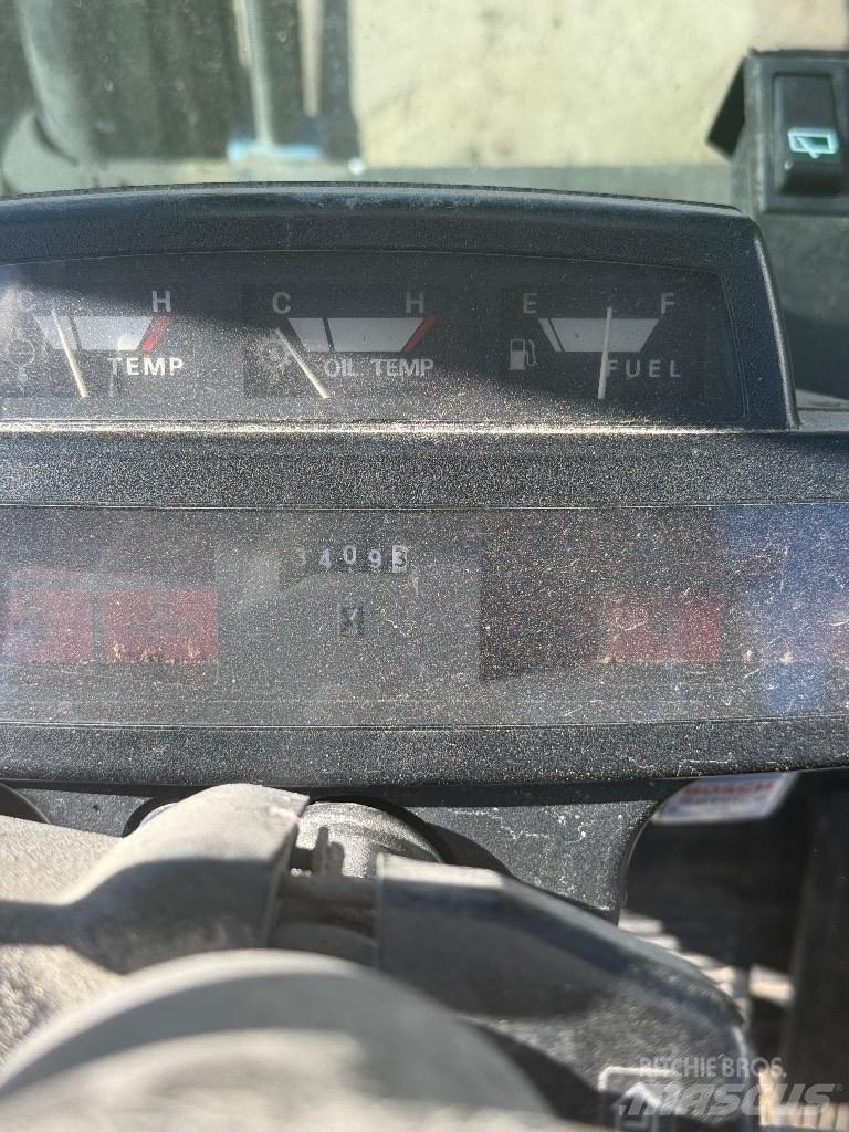 Mitsubishi FD 25 شاحنات الديزل