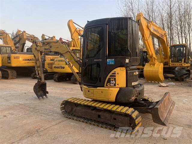 Komatsu PC35MR-2 حفارات زحافة