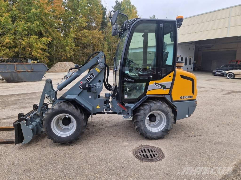 GiANT G 2500 HD لوادر بعجل