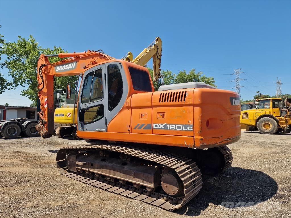 Doosan DX 180 LC حفارات زحافة