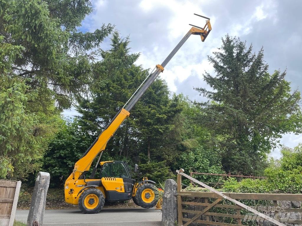JCB 540-140 مناولات متداخلة