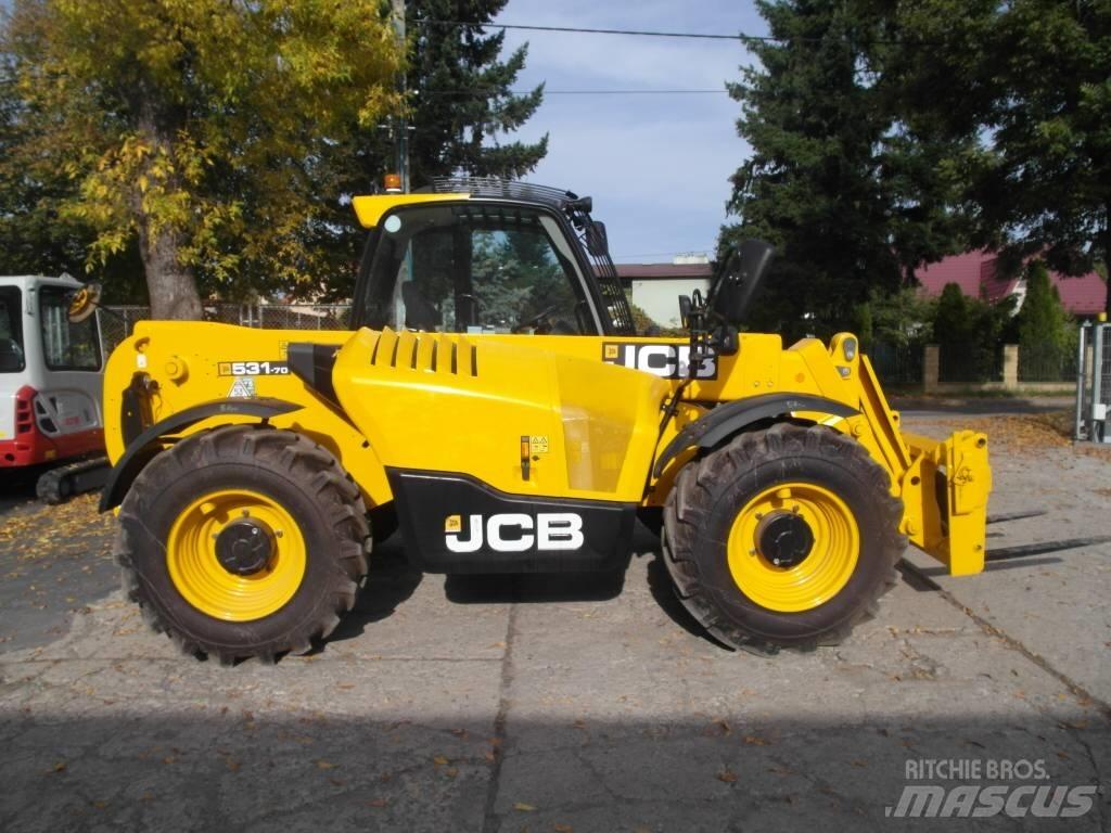 JCB 531-70 مناولات متداخلة