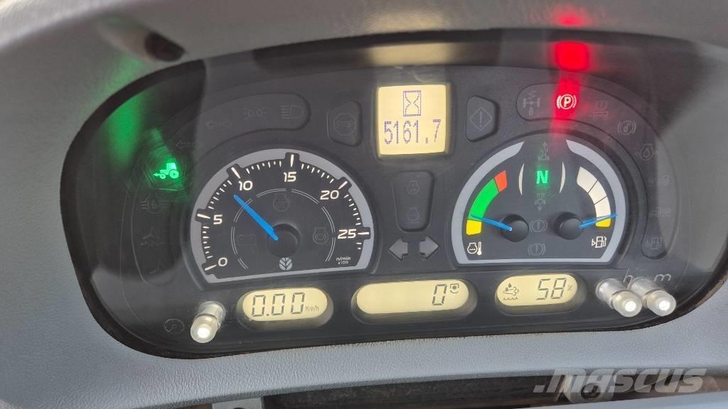 New Holland T 7.230 الجرارات