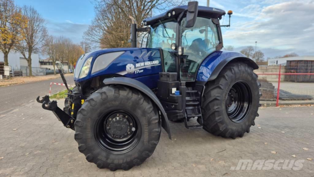 New Holland T 7.230 الجرارات
