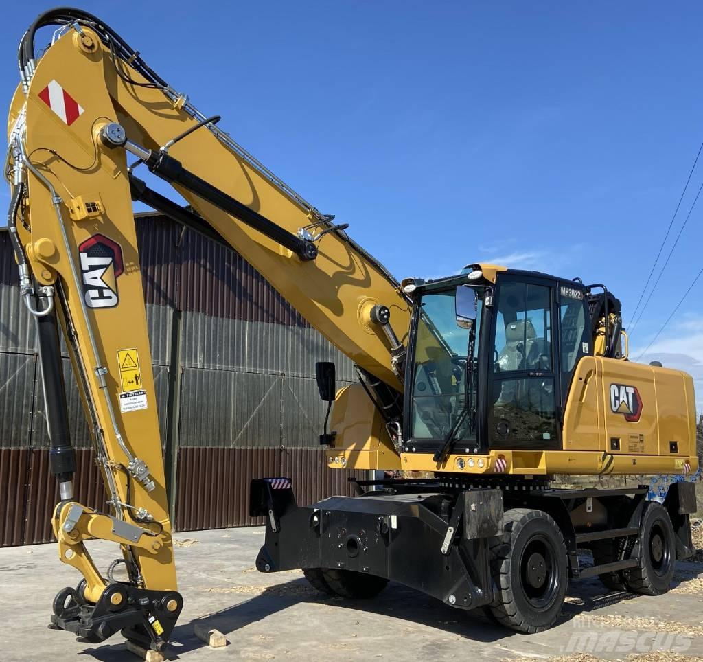 CAT MH 3022 حفارات بعجل