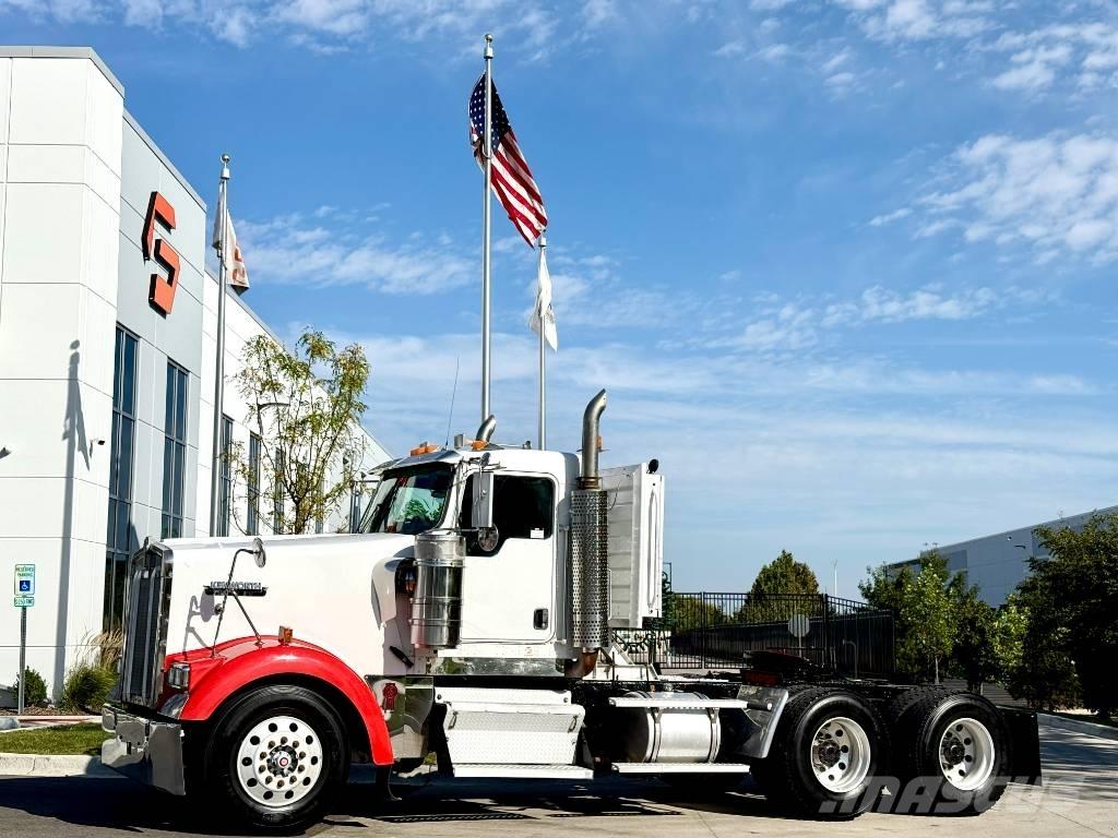 Kenworth W 900 وحدات الجر