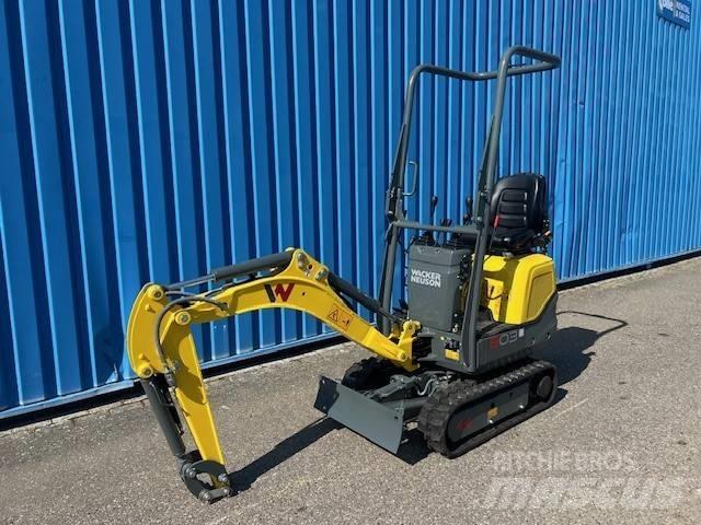 Wacker Neuson 803 حفارات صغيرة أقل من 7 طن (حفارات صغيرة)