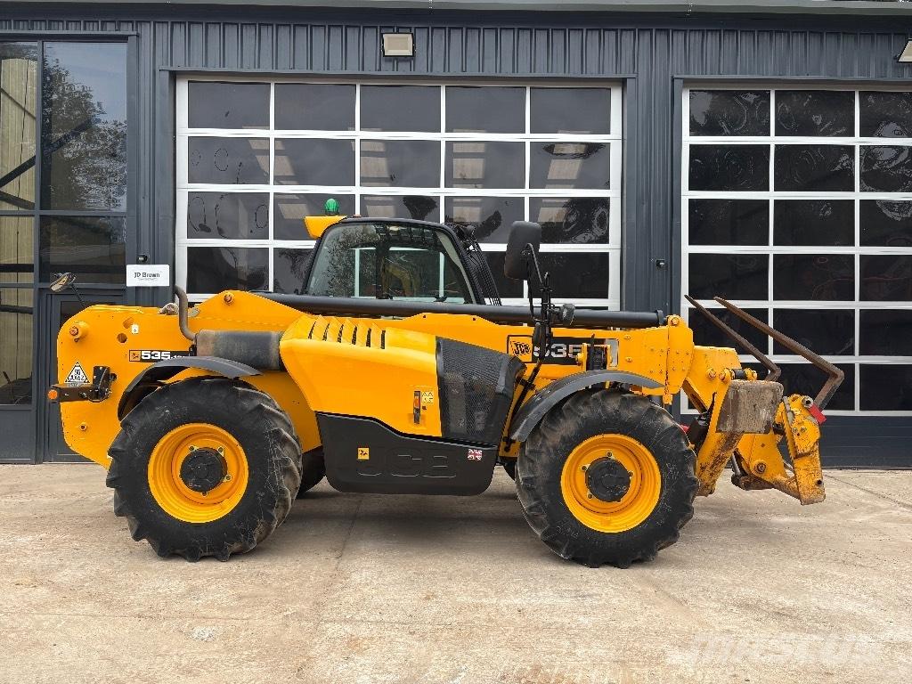 JCB 535-125 مناولات متداخلة