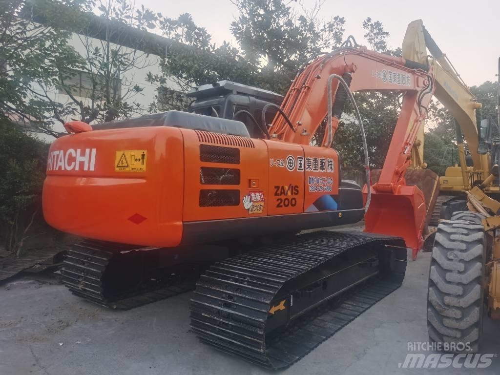 Hitachi ZX 200 حفارات زحافة