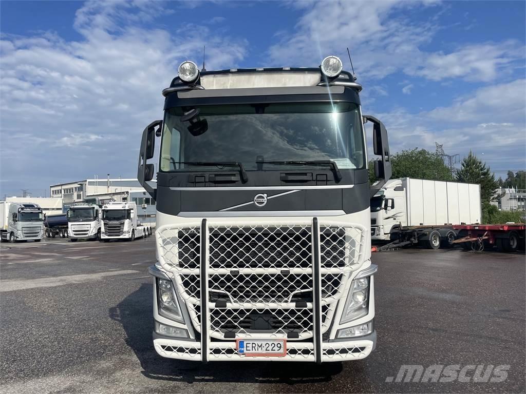 Volvo FH540 6x2 وحدات الجر