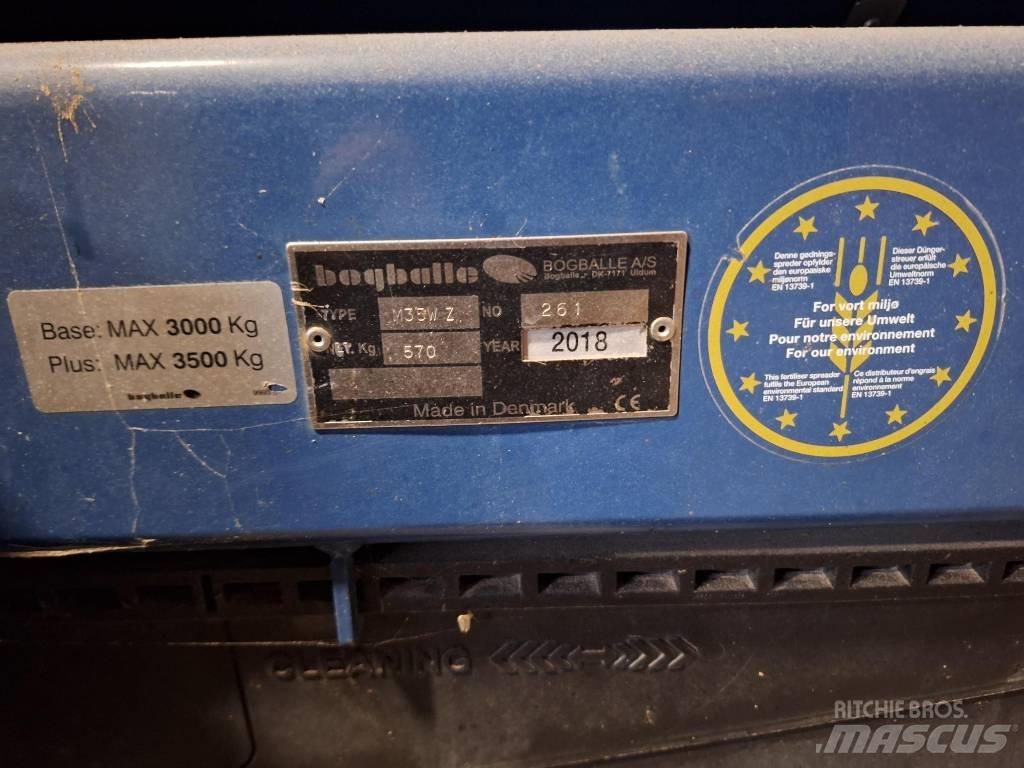 Bogballe M35W معدات فرد المواد المعدنية