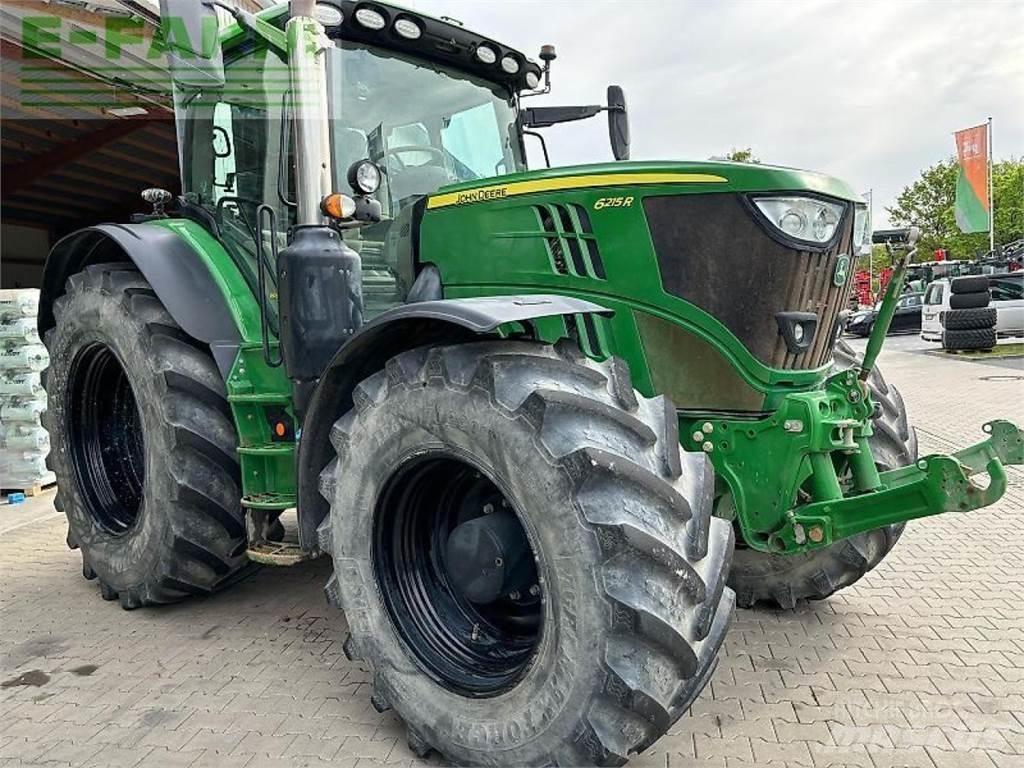 John Deere 6215 r الجرارات