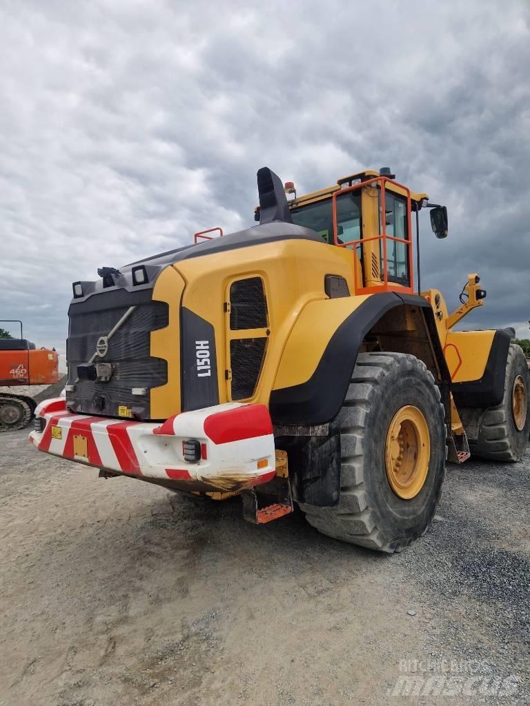 Volvo L 150 H مداحل أحادية الأسطوانة