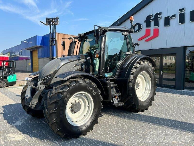 Valtra N 154 A الجرارات