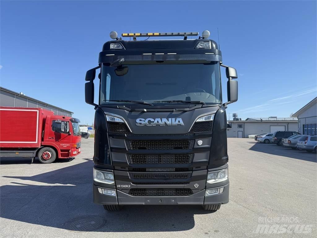 Scania R580 8X4 شاحنات قلابة