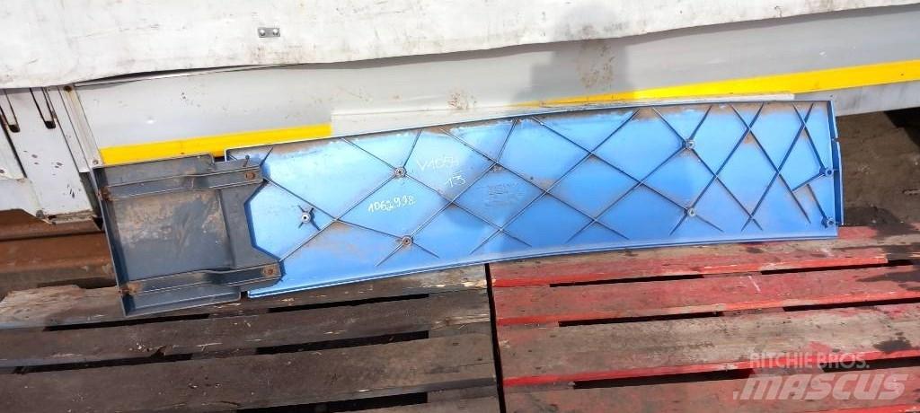 Volvo FH 12.   1062998 كابينة والداخلية