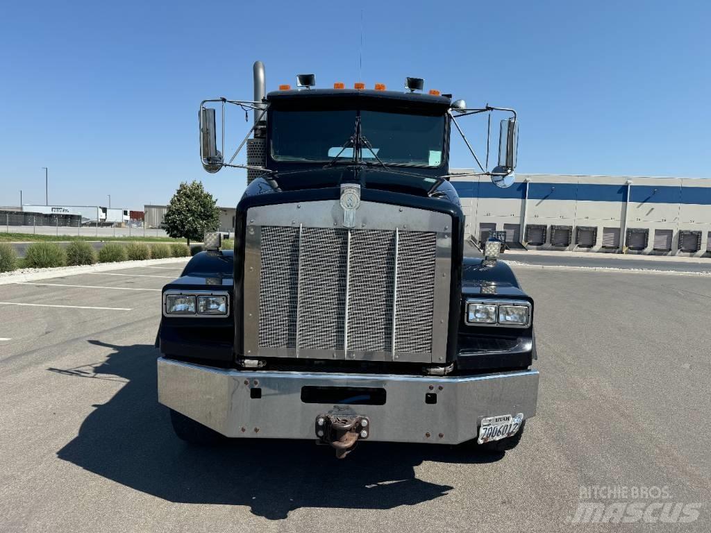 Kenworth T 800 شاحنات قابلة للفك