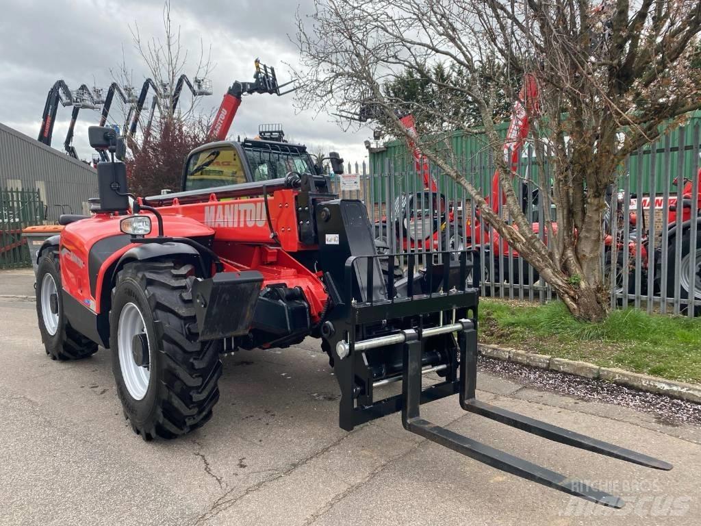 Manitou MT 1033 مناولات متداخلة