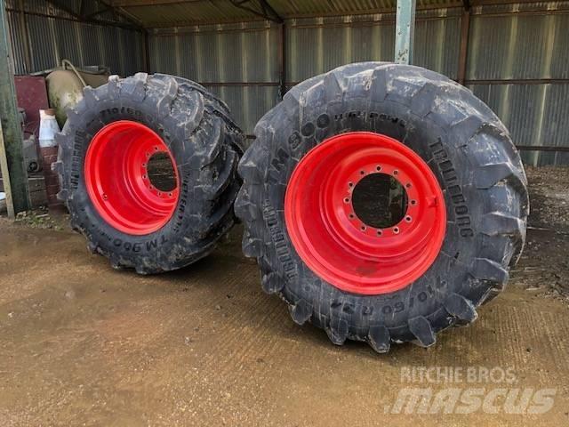 Fendt WHEELS & TYRES الإطارات والعجلات والحافات