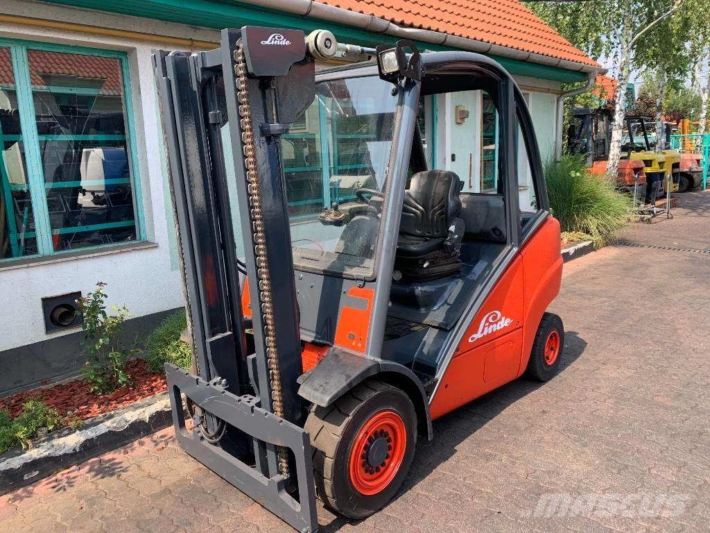 Linde H 30 D V-3336 شاحنات الديزل