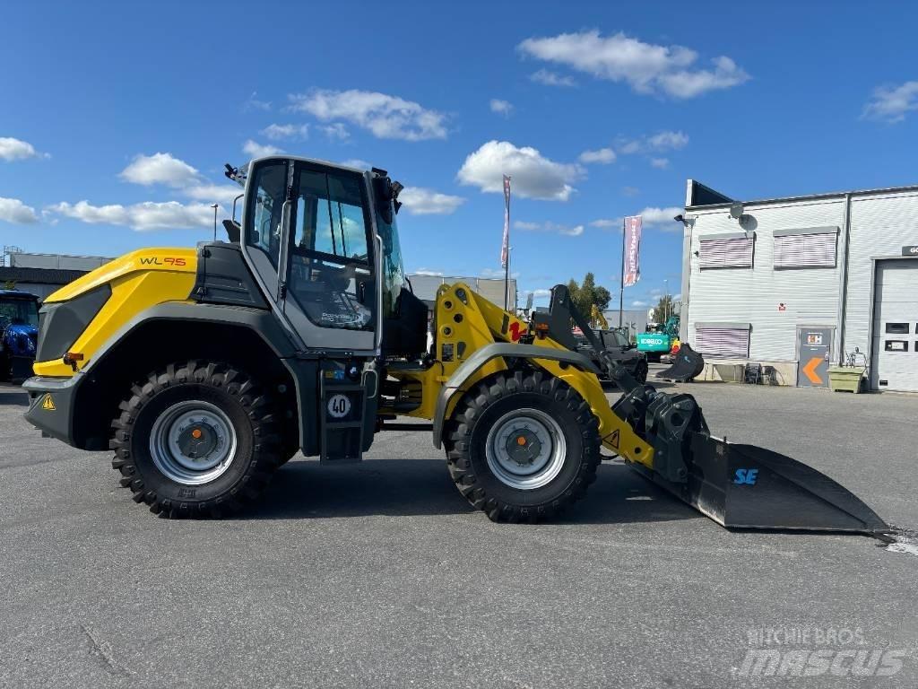 Wacker Neuson WL95 لوادر بعجل