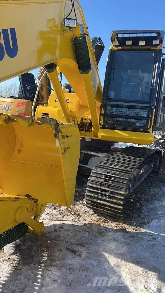 Komatsu PC 220-8 حفارات زحافة