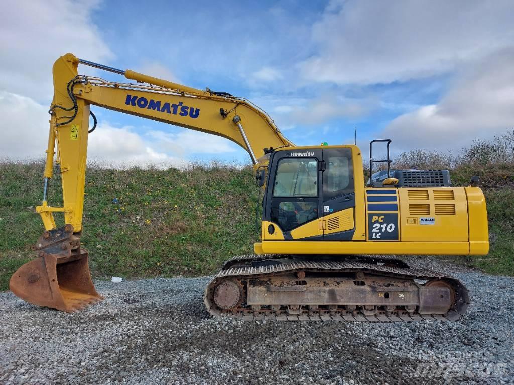 Komatsu PC210LC-10 حفارات زحافة