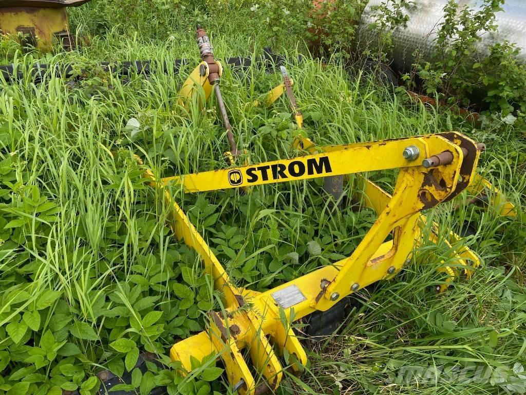 Strom XN 3000 الكاسحات وقلابات التربة ذات المحركات