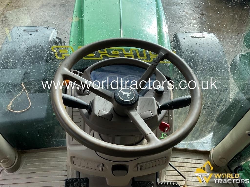 John Deere 6195 R الجرارات