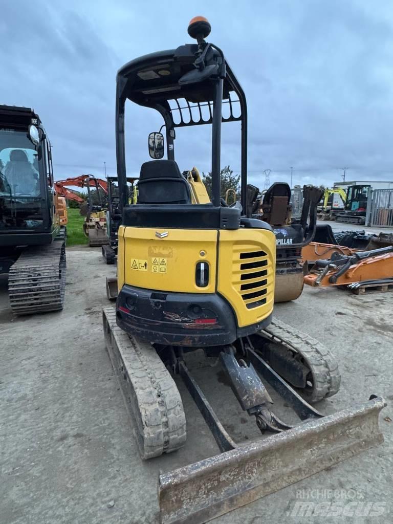 Yanmar Vio 26 حفارات صغيرة أقل من 7 طن (حفارات صغيرة)