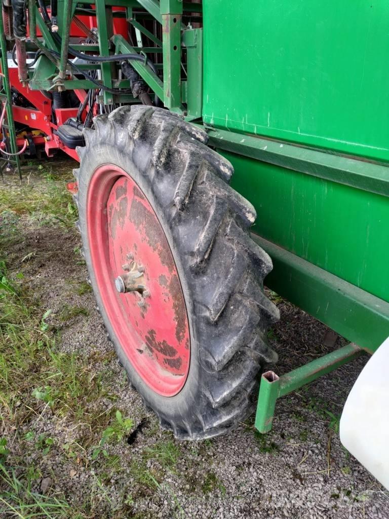 Moteska M2500 الرشاشات