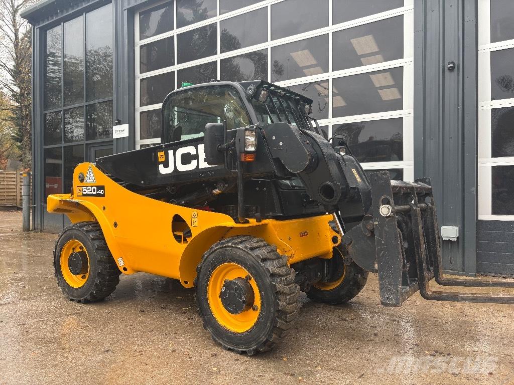 JCB 520-40 مناولات متداخلة