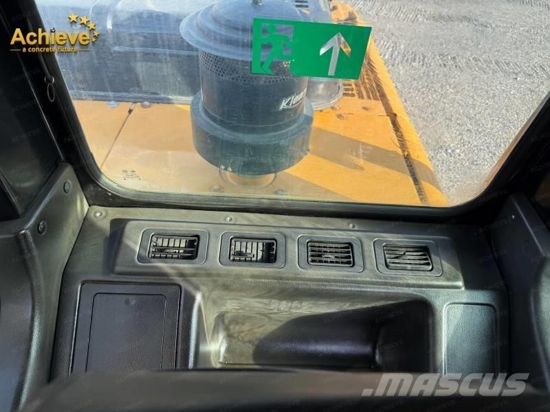 Sany SY235C حفارات زحافة