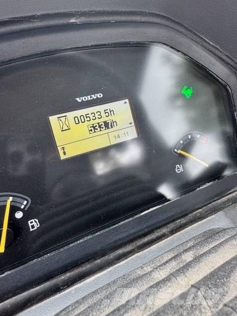 Volvo L35G لوادر انزلاقية التوجيه