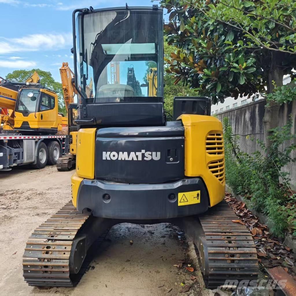 Komatsu PC 55 MR حفارات صغيرة أقل من 7 طن (حفارات صغيرة)