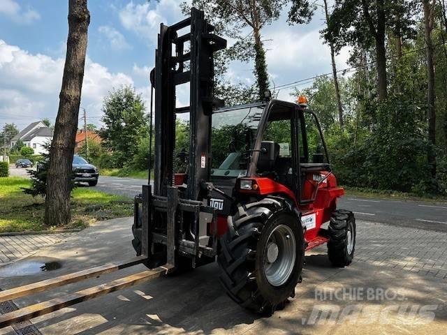 Manitou M 30.4 شاحنات الطرق الوعرة