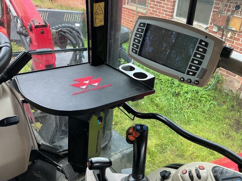 Massey Ferguson 7716 الجرارات