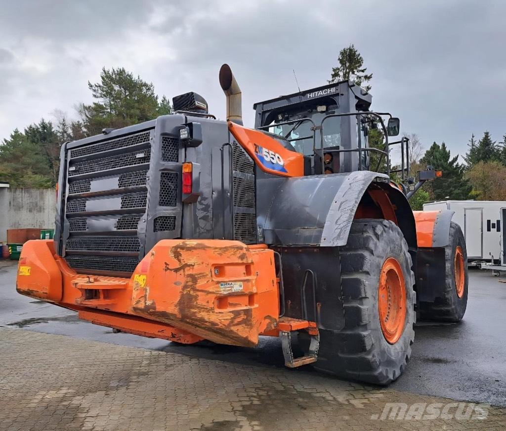 Hitachi ZW 550 لوادر بعجل